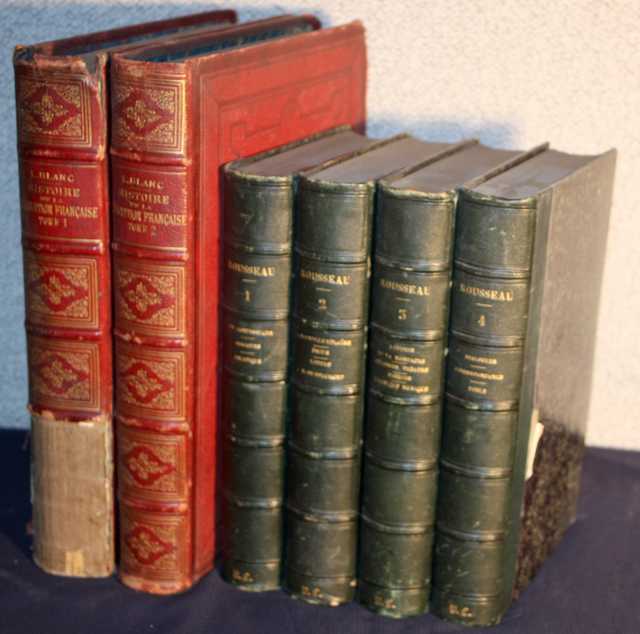 LOT DE 6 OUVRAGES COMPRENANT : TOME 1, 2, 3 &amp; 4, DES OEUVRES COMPLETES DE J.J. ROUSSEAU, PARIS, 1835, CHEZ FURNE EDITEUR. TOME 1 &amp; 2, HISTOIRE DE LA REVOLUTION FRANCAISE PAR LOUIS BLANC, PARIS, CHEZ LIBRAIRIE DU PROGRES.