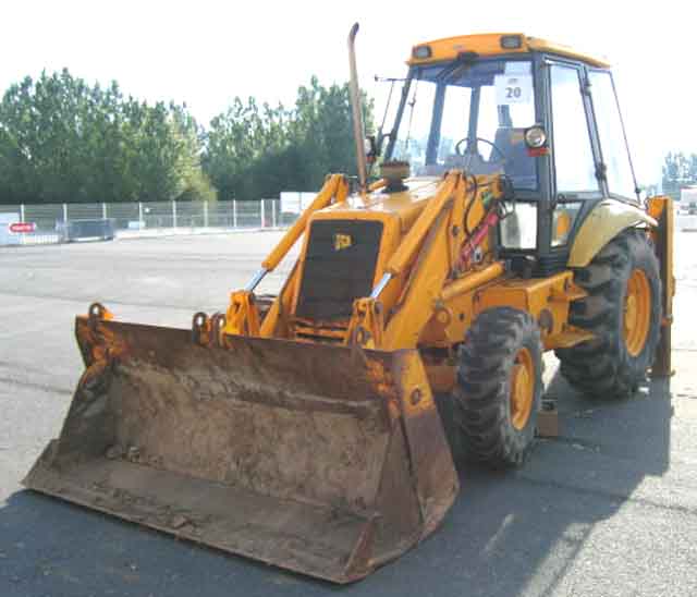 TRACTOPELLE JCB 3CX 4 RM 4 RM