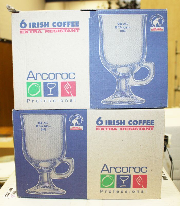 ARCOROC. 2 BOITES DE 6 VERRES MODELE "IRISH COFFEE" DANS LEUR BOITE D'ORIGINE. ON  Y JOINT 1 BOITE CONTENANT 5 VERRES A PIED.