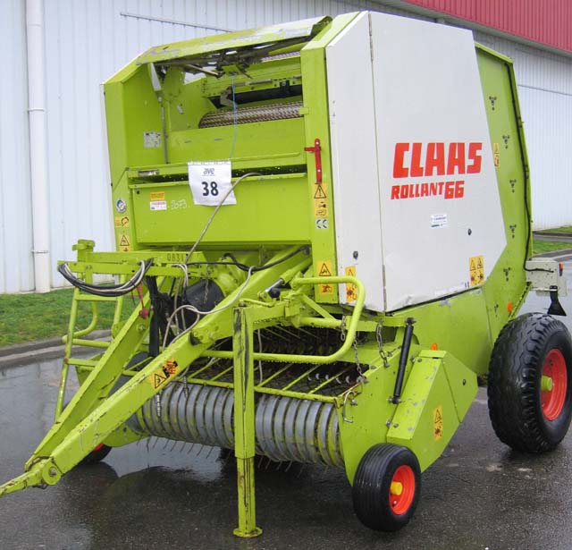 PRESSE A BALLES RONDES CLAAS ROLLANT 66  