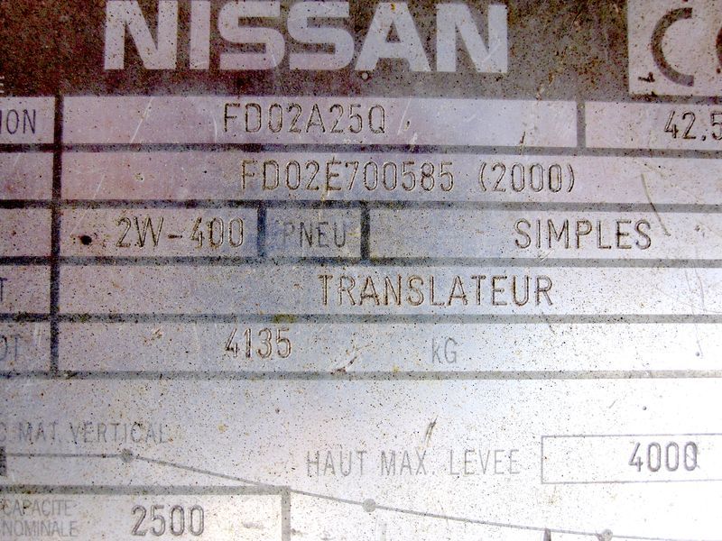 CHARIOT ELEVATEUR NISSAN FD02A25Q 2500 KG