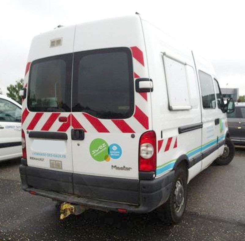 CAMION FOURGON RENAULT MASTER 35 DCI 100 CONFORT ATELIER 2007