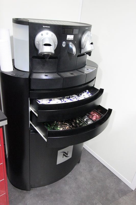 Machine a cafe nespresso pro - Cdiscount