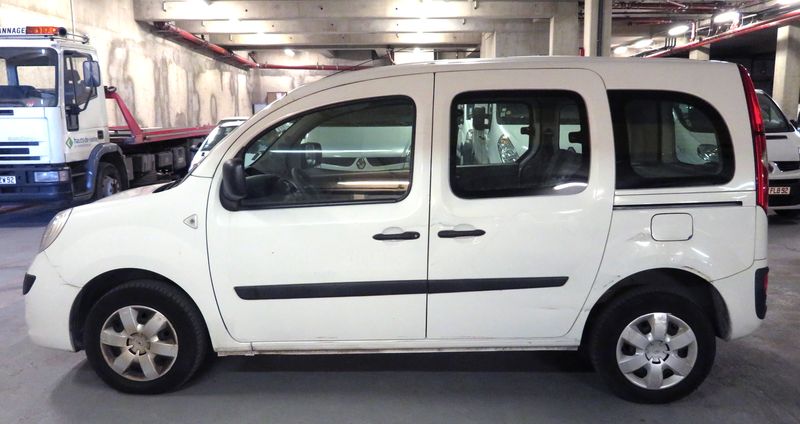 VOITURE RENAULT GRAND KANGOO EXPRESSION 1.5 DCI ECO 2 5 PLACES 2010