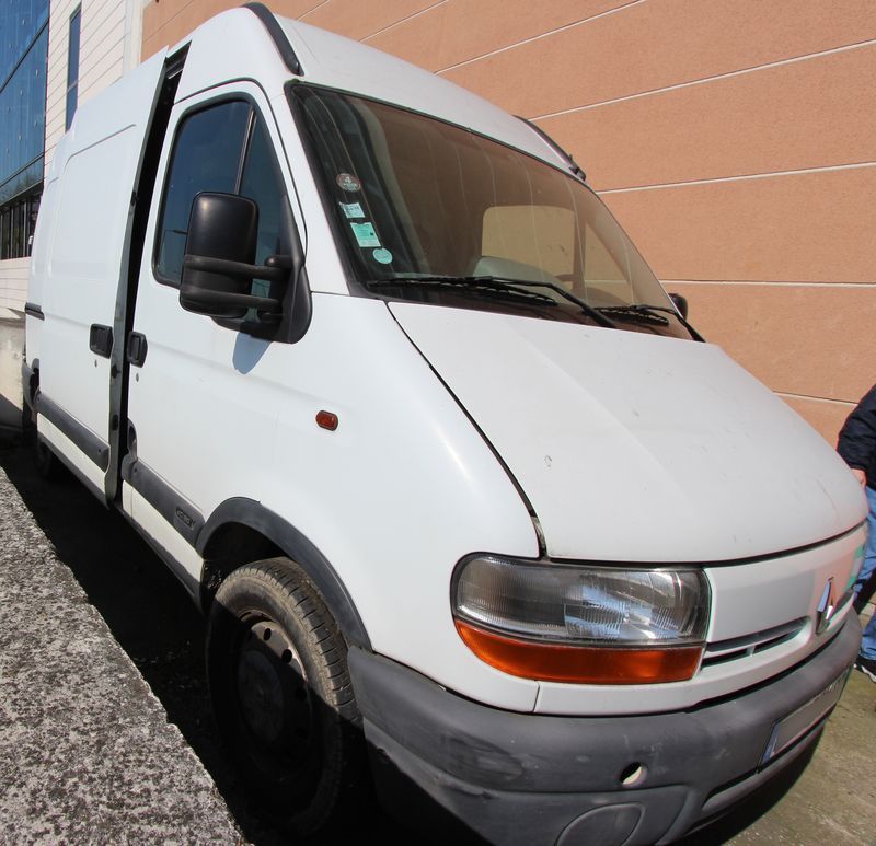 FOURGON RENAULT MASTER II DCI T28 2003