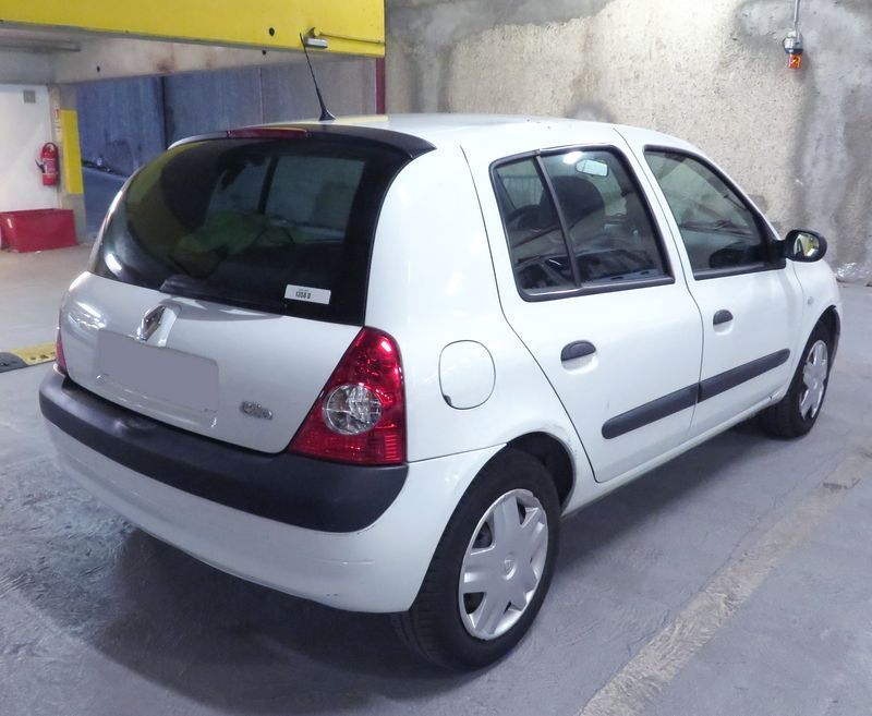 VOITURE RENAULT CLIO II PHASE 2 1.2 INJECTION 2004
