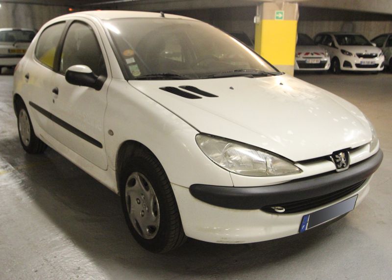 VOITURE PEUGEOT 206 1.4I 1.4 INJECTION 2002