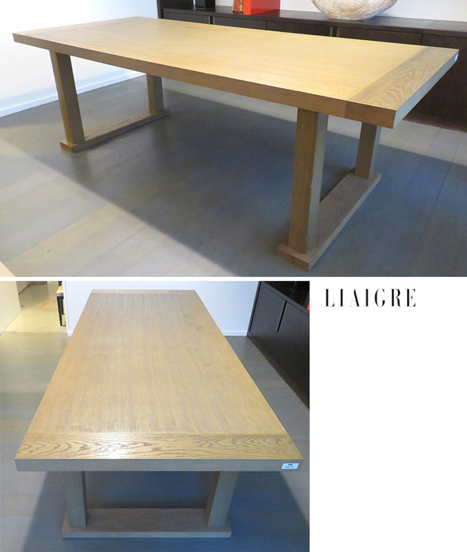 TABLE RECTANGULAIRE DESIGN CHRISTIAN LIAIGRE MODELE ATELIER EN CHENE CERUSE. 75 X230 X 100 CM. 113