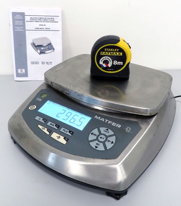 balance-professionnelle-6-kg-sur-batteries-et-secteur-en-inox-alimentaire -de-marque-matfer-modele-2