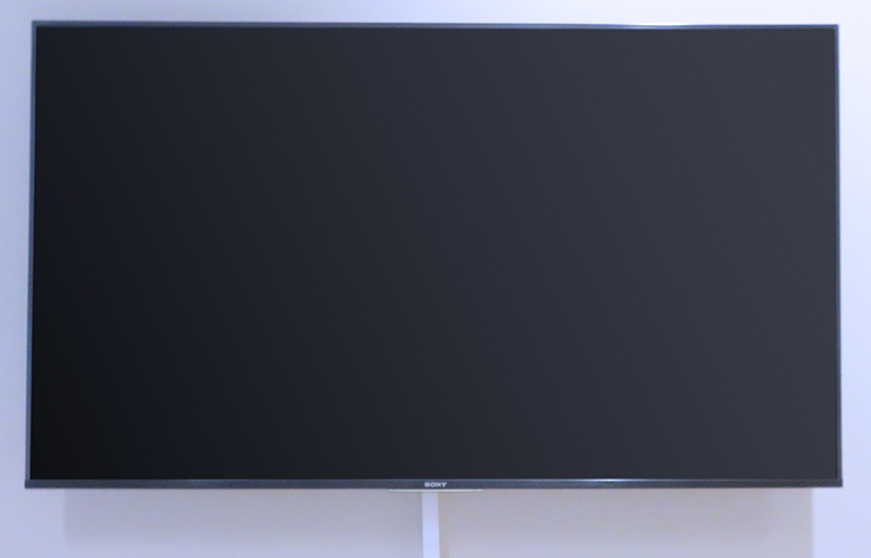 TELEVISEUR 55 POUCES A ECRAN LCD DE MARQUE SONY MODELE FW-55BZ35F. VENDU AVEC ATTACHE MURALE. 1A2 012