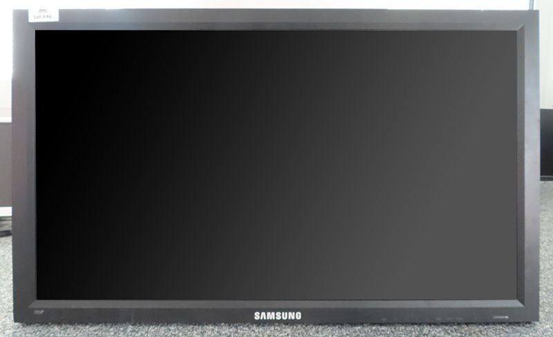 MONITEUR A ECRAN LCD DE 40 POUCES DE MARQUE SAMSUNG MODELE 400MX-3. ETAGE DE LOCALISATION : 14