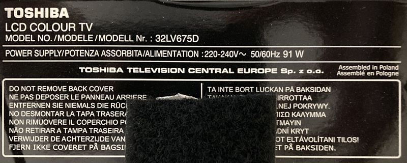 TELEVISION A ECRAN LCD DE 32 POUCES DE MARQUE TOSHIBA MODELE 32LV675D. VENDU AVEC CABLE D'ALIMENTATION. BAT.N